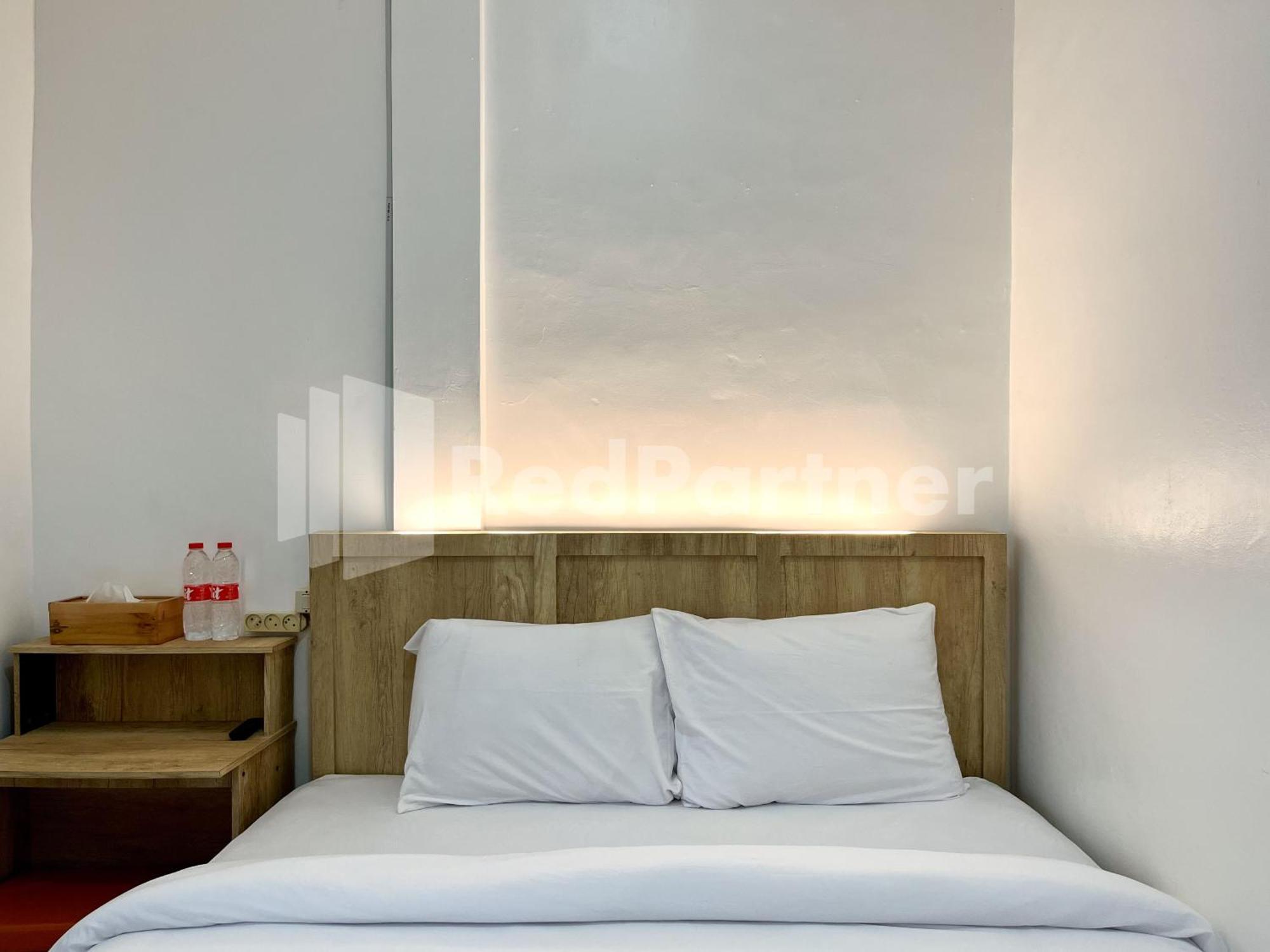 D Palma Near Lokananta Manahan Mitra Reddoorz Surakarta  Екстер'єр фото