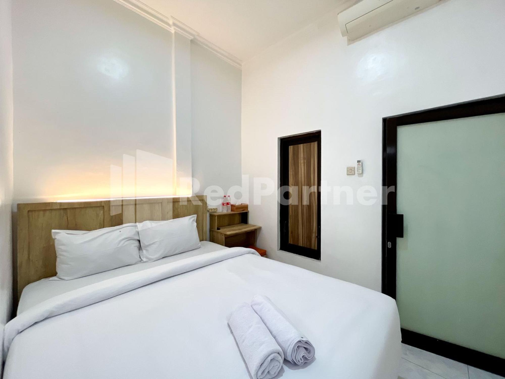 D Palma Near Lokananta Manahan Mitra Reddoorz Surakarta  Екстер'єр фото