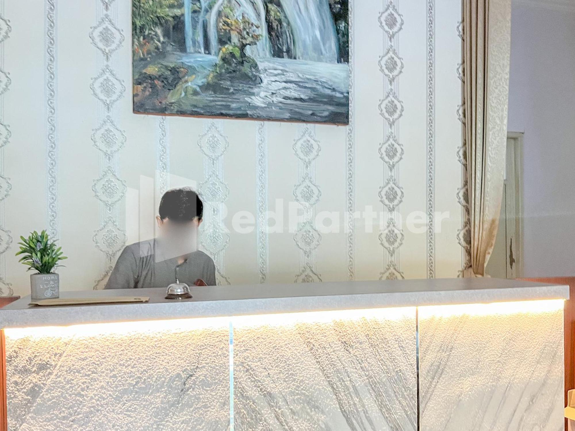 D Palma Near Lokananta Manahan Mitra Reddoorz Surakarta  Екстер'єр фото